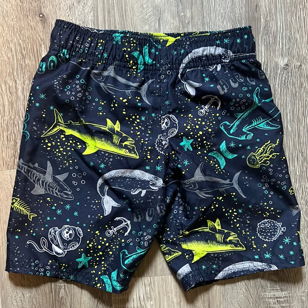 Hurley size 6 excellent condition swim trunks